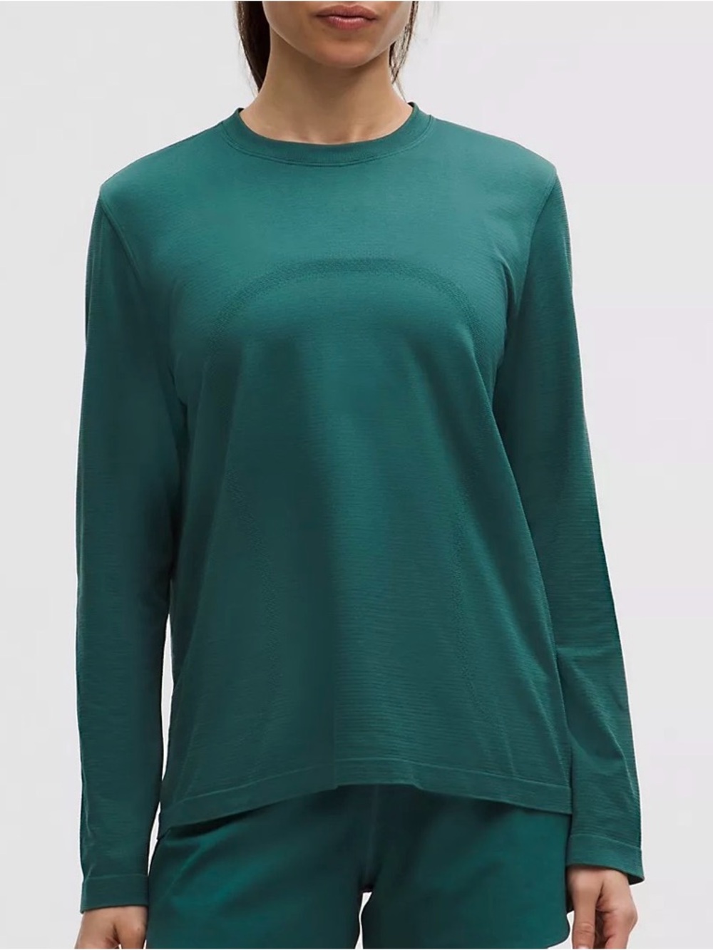 Lululemon Swiftly Relaxed Fit Deep Marina LongSleeve Crewneck Top - Picture 5 of 5